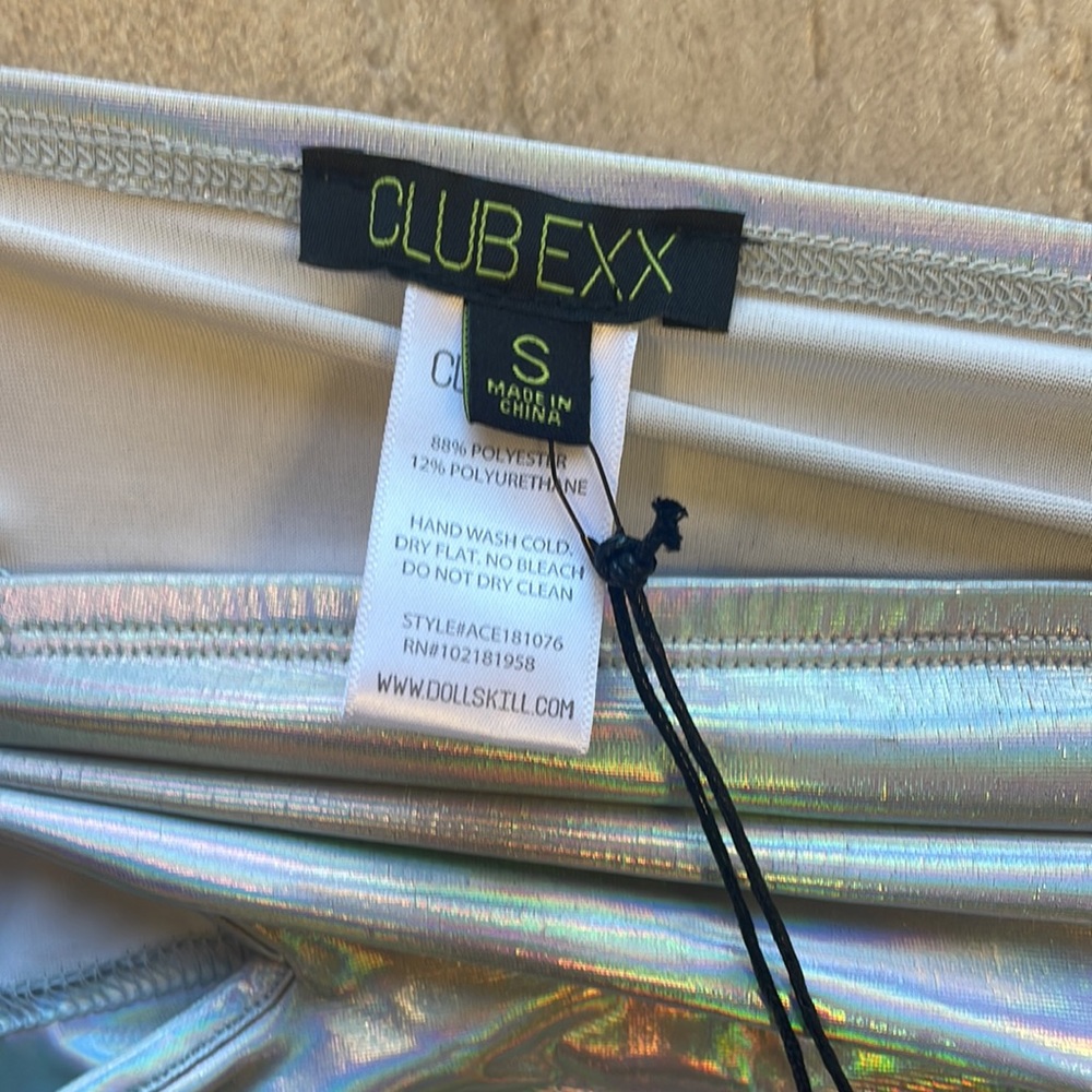 Holographic Silver Rave Top - Picture 4 of 4